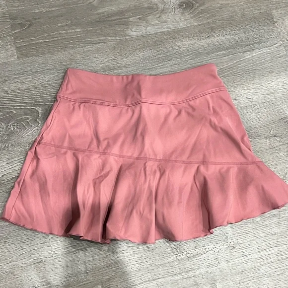 NWT athletic set (tank and skirt) - Picture 7 of 8